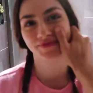 Video sticker 🔥 Hugs 1 @toburnsticker