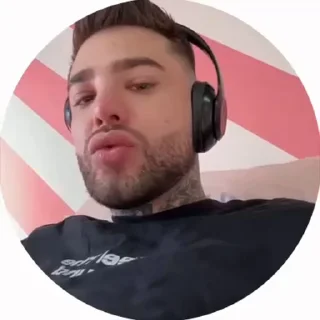 Video sticker 🤩 Непобедимый Рома Желудь @TgEmodziBot
