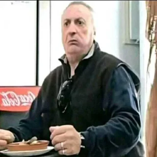 Телеграм стикер 😔 те самые фотки из комов в тик токе ➡️ @Ctikerubot