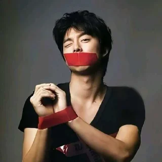 Телеграм стикер 😒 те самые фотки из комов в тик токе ➡️ @Ctikerubot