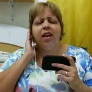 Video sticker 🎧 I AM... TULLA LUANA