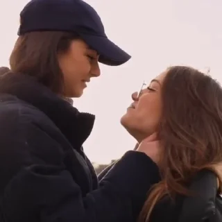 Video sticker 🤍 lesbian couple 💘 @loventaste