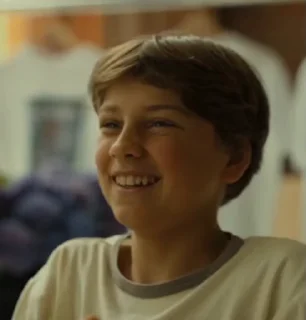 Video sticker 🤩 young hearts @TgEmodziBot