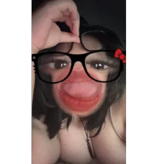 Video sticker 🫥 mee