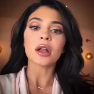 Video sticker 💗 @bbykylie :: @fStikBot