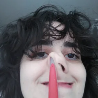 Telegram sticker 🪥 дура