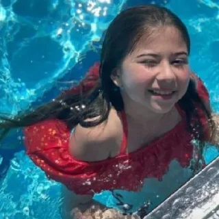 Telegram sticker 🤬 МИЛАНА ХАМЕТОВА БОГИНЯ