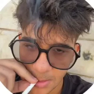 Video sticker 🚬 Ry