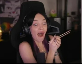 Video sticker 😈 больше стикеров тут: @emoj1k