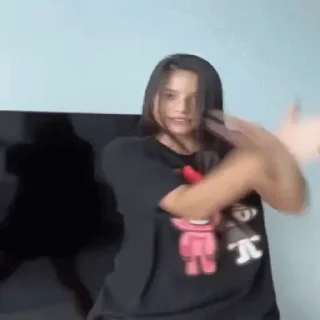 Video sticker 😀 Emilia Mernes 
 - soylanet.com