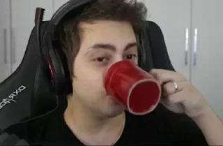 Video sticker 👀 @StickersOFC | @zLooker