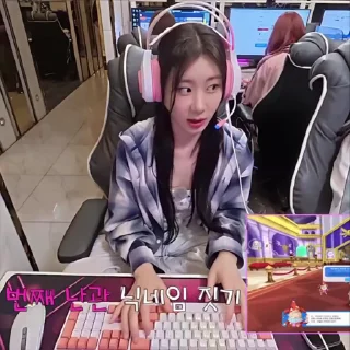 Video sticker 🤩 Stickers Exclusive :: @fStikBot