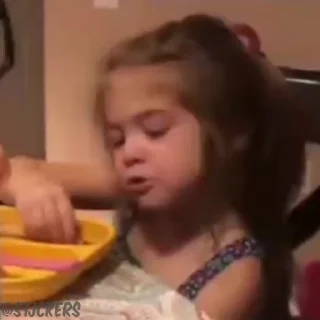 Video sticker 🥺 Charmosa