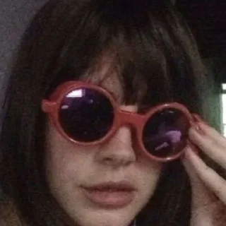 Telegram sticker 🍒 Lana del Rey