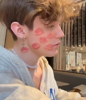 Video sticker 💕 couple_goals_se THE HOT SHOT :: @fStikBot