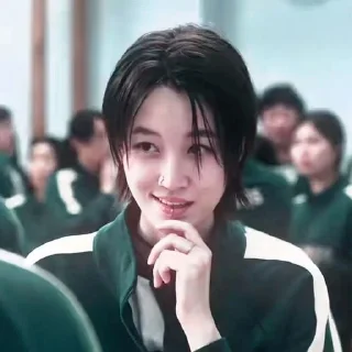 Video sticker 🌟 𝘚𝘲𝘶𝘪𝘥 𝘎𝘢𝘮𝘦 🦑 @StickersOnWay