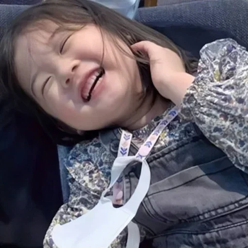 Sticker 😂 ㅤ𝐷𝑈𝐴🎐