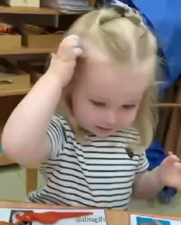 Video sticker 🍓 MaYa (@L_H_W)