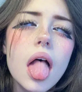 Sticker 🍓 Hannah uwu @FemboyYoiu