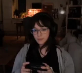 Video sticker 🌟 𝗷𝗮𝗱𝗲𝘆𝘆 @perfektamiserable :: @fStikBot