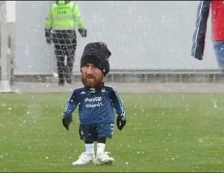 Telegram sticker 😂 Messi Chiquito @XNunezz