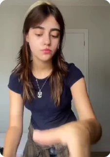 Video sticker 🧸 [VALE] @AcessoVale - Angela Rochista 1