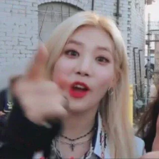 Video sticker 😝 Yulian StikerPack