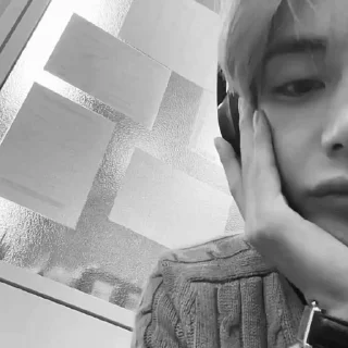Video sticker 💢 taehyung [ @helpjki ]