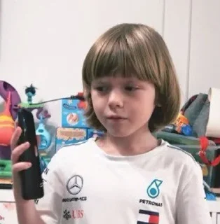 Sticker 🤨 Реал лайф Миша :: @fStikBot