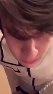 Video sticker 👍 @Femboys4  .. 40