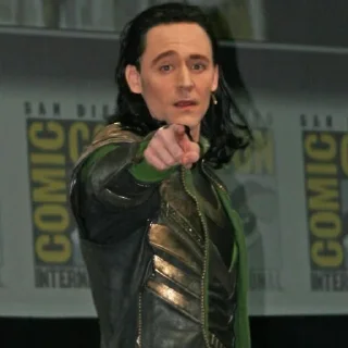 Telegram sticker 🧊 Tom Hiddleston (by @nichieq)