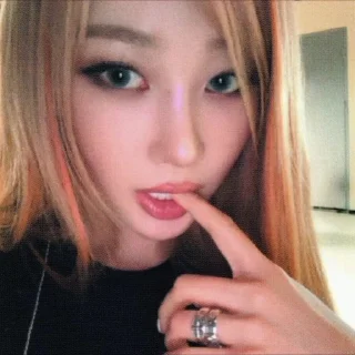 Video sticker 🪧 @GisellePack ( اولین ایده )