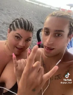 Telegram sticker 🤘 l’or e napl