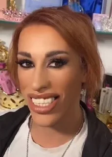 Telegram sticker 😬 l’or e napl