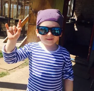 Telegram sticker ☹️ даня докс @sozdat_stikery_bot