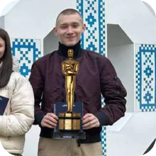 Телеграм стикер 😎 трітя шкіла :: @fStikBot