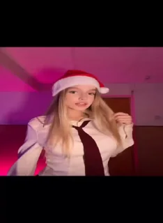 Video sticker 😍 Настя из шгш ➡️ @Ctikerubot