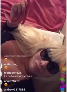 Video sticker 😎 elenoire’s reactions