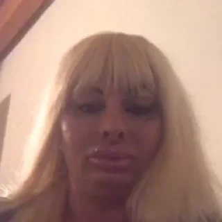 Video sticker 😑 elenoire’s reactions