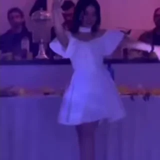 Video sticker 💃 لـ𝙍𝘢𝘯𝘥𝘢 . 𓏺