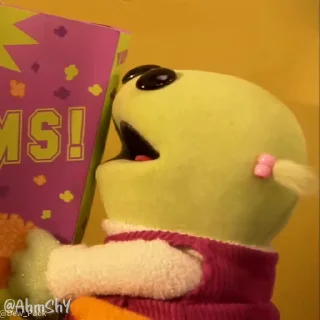 Video sticker 🍡 - ᗷY @ahMshY 𓉮 . Little Greenie