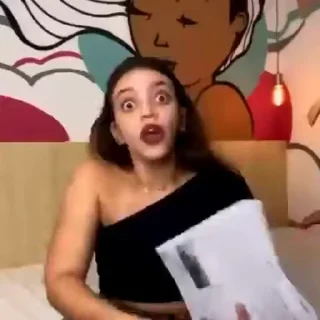 Video sticker 🗣 flops @gustavobaroni