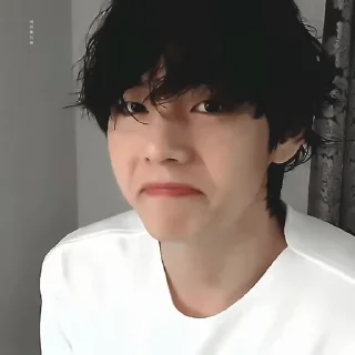 Telegram sticker 🤭 ᴛᴀᴇ ᴛᴀᴇ ² 🐯 @Kim_Taehyungir