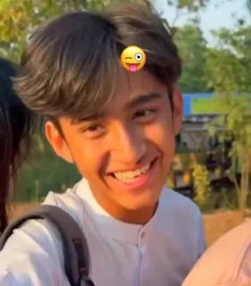 Video sticker 🍑 နေရာတိုင်းမှာခံမယ်