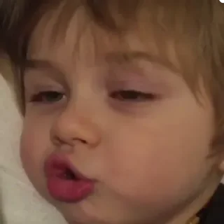 Video sticker 😙 maboy @azrielacr