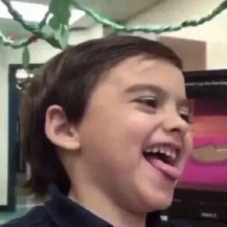 Video sticker 😂 عمك سوسو @Sll6x