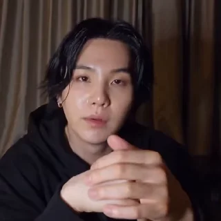 Video sticker 💋 𝘆𝗼𝗼𝗻𝗴𝗶 [ @helpjki ]