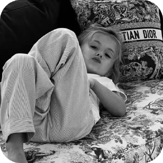 Telegram stiker 🤓 @thelivingmoon🪐