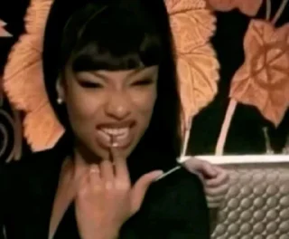 Video sticker ❤️ веля и сонязегзи стик))) @userotr4va