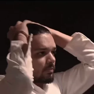 Video sticker 🐻 Bakchodi on top @Aurapresence